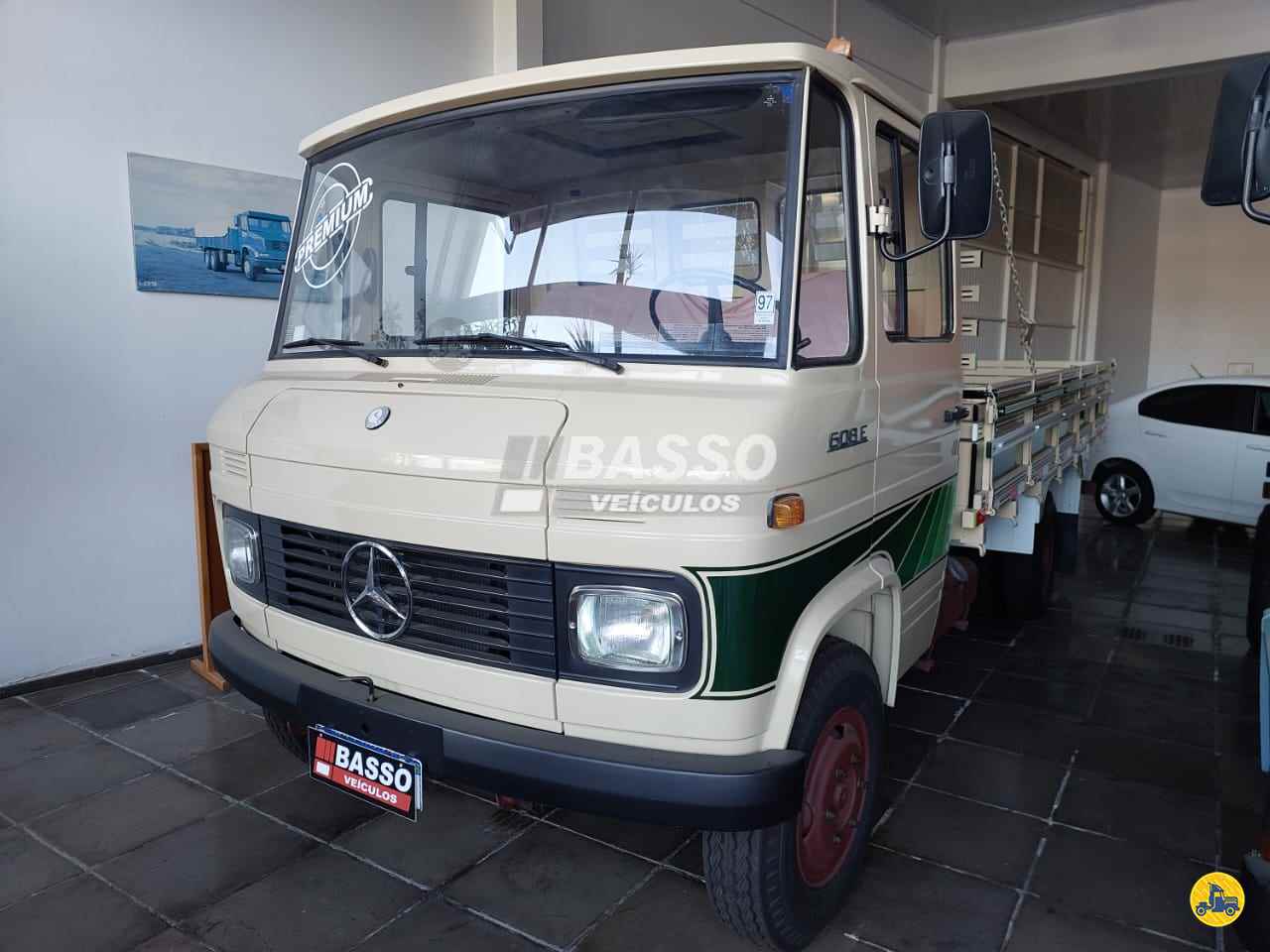 CAMINHAO MERCEDES-BENZ MB 608 Carga Seca 3/4 4x2 Basso Veículos GARIBALDI RIO GRANDE DO SUL RS